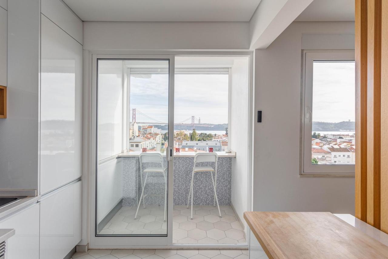 Tejo River View Apartment Nearby Belem Lisabona Exterior foto